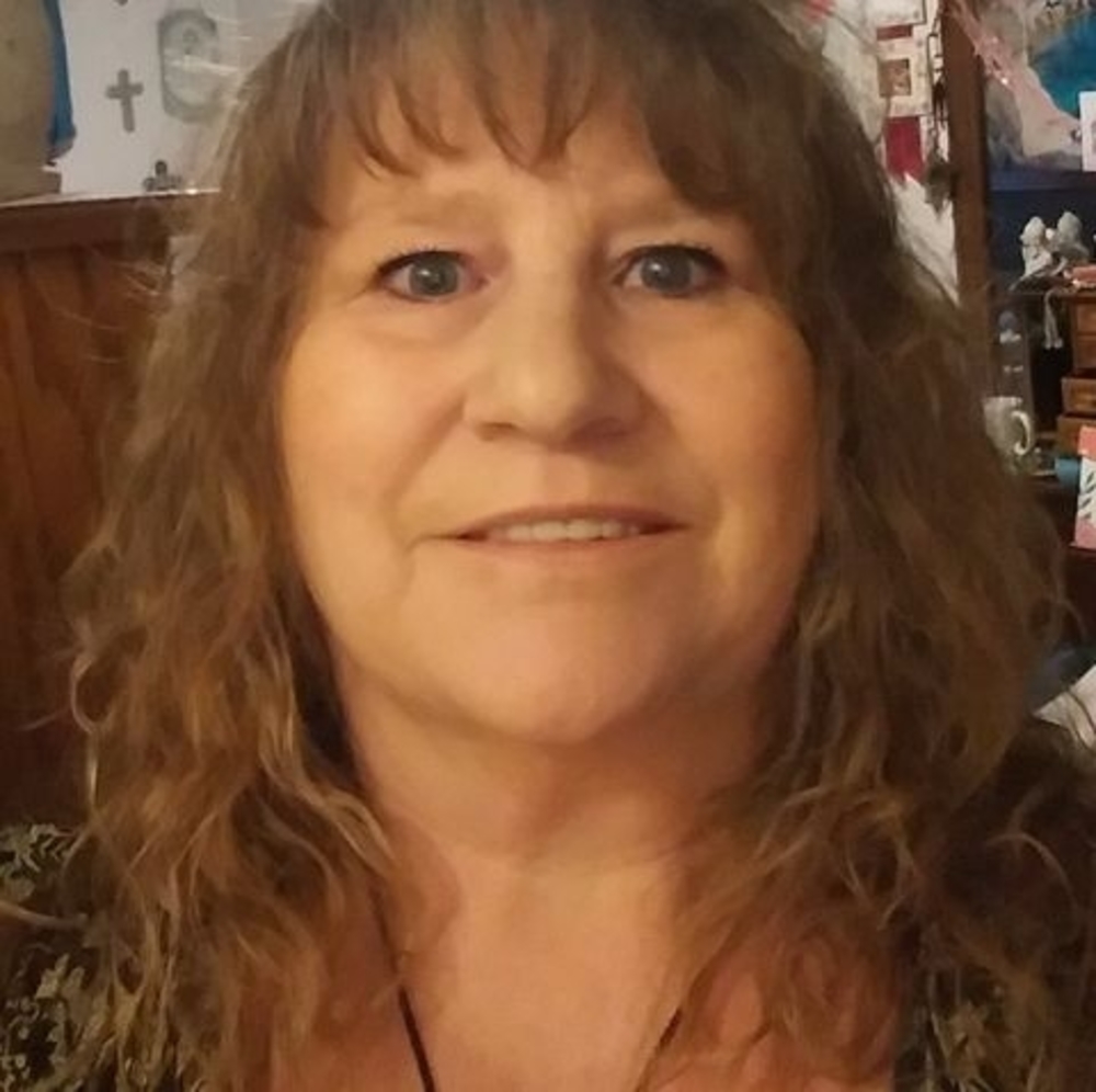 Meet your Posher, Deborah